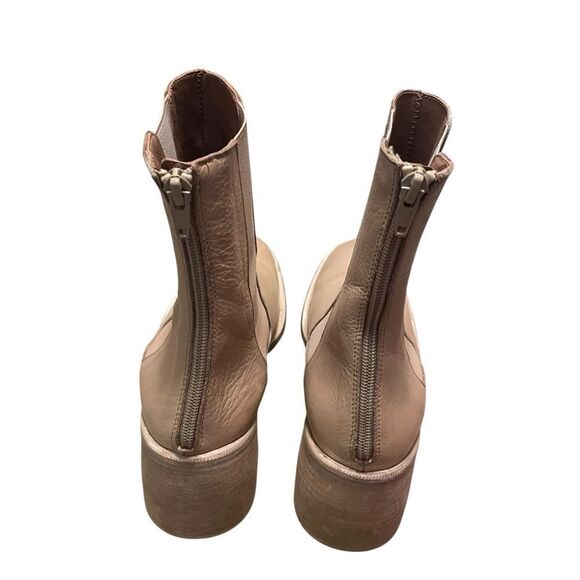 Free People Essential Chelsea Leather Boots in Sandy Beige EU size 41 US 10 NEW - Picture 4 of 5